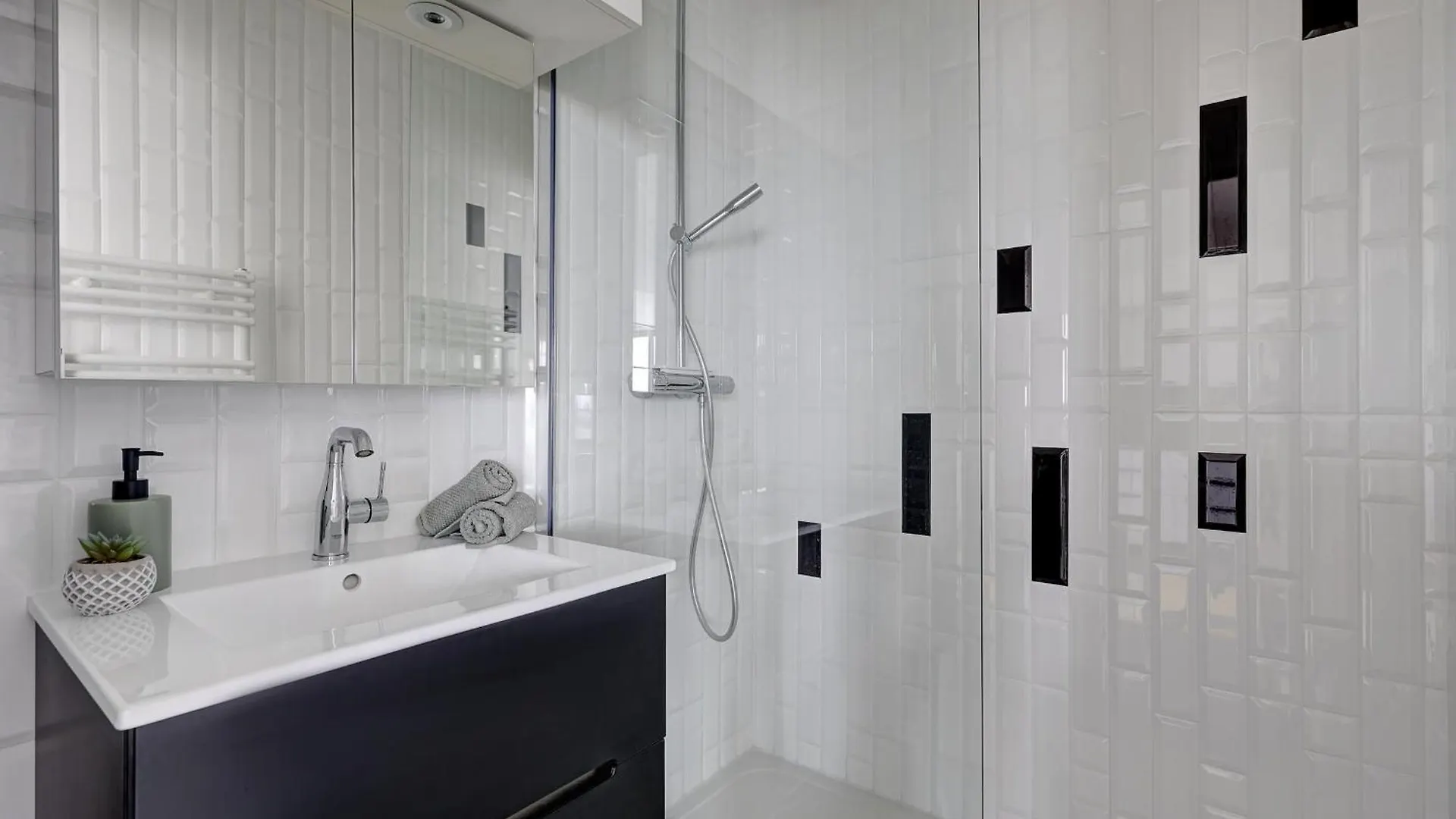 Апартаменты La Seine Cozy 1Br Париж